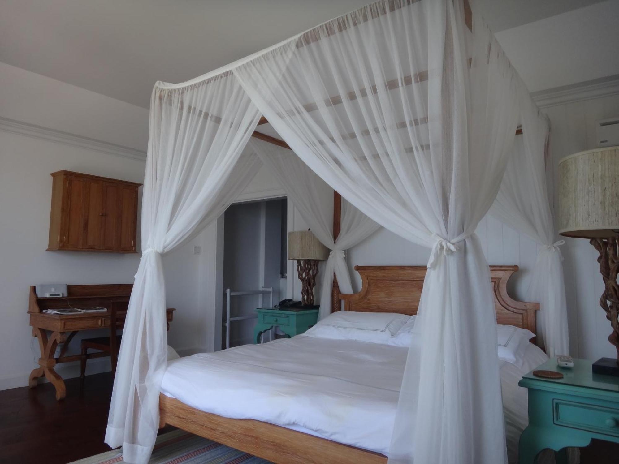 The Atlantis Historic Inn Saint Joseph Room photo
